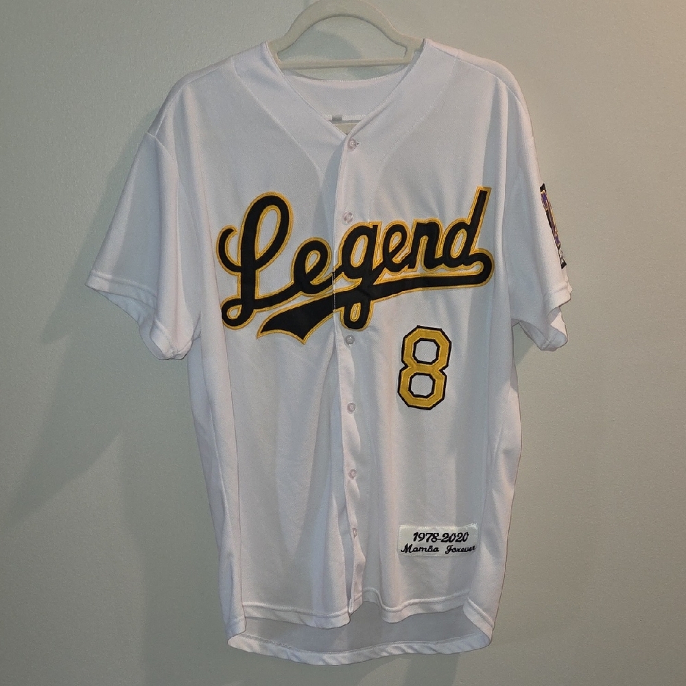 Mamba Forever Legend Kobe Bryant White Button Down Jersey Size Large